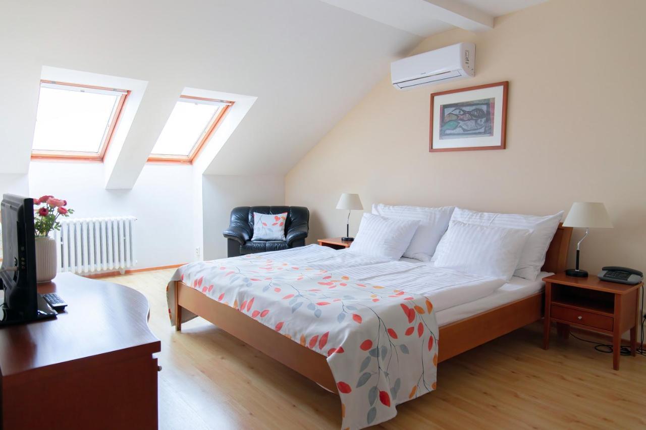 Hotel Orion Prague Luaran gambar